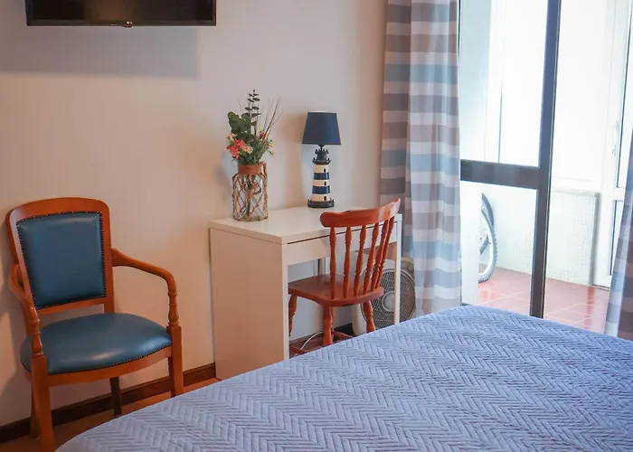 Areia Stayinn * Árvore